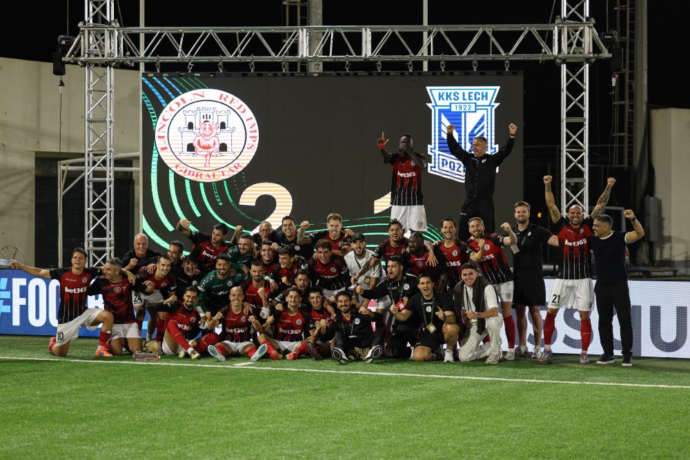 CELEBRATING 50 YEARS WITH HISTORIC TREBLE